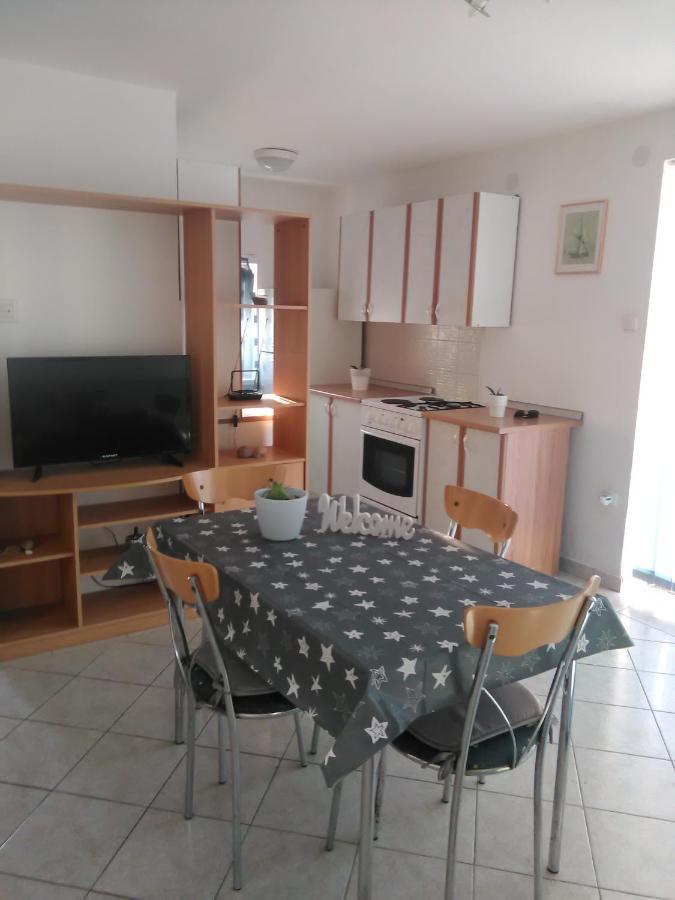 Apartmani Maja Паг Экстерьер фото